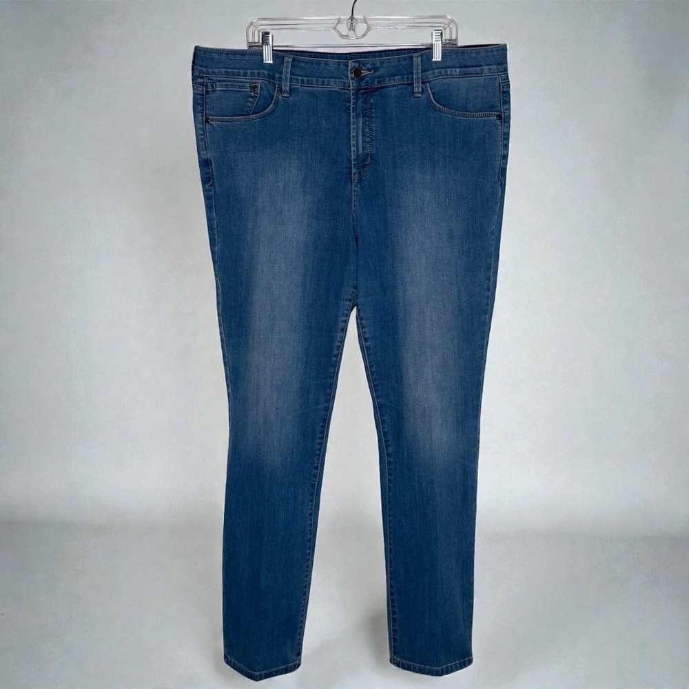 NYDJ Marilyn Straight Leg Jeans Woman’s Plus Size 18W Denim Faded Light Blue - Picture 3 of 11